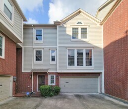 Building Photo - 2208 Taft St