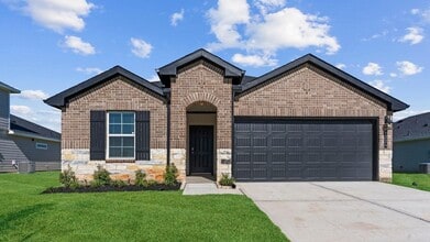 Building Photo - 5034 Balcolm Dr