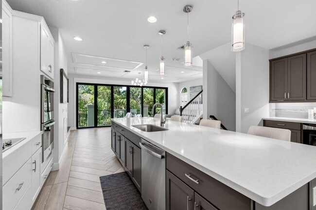 Building Photo - 622 Windward Cir N
