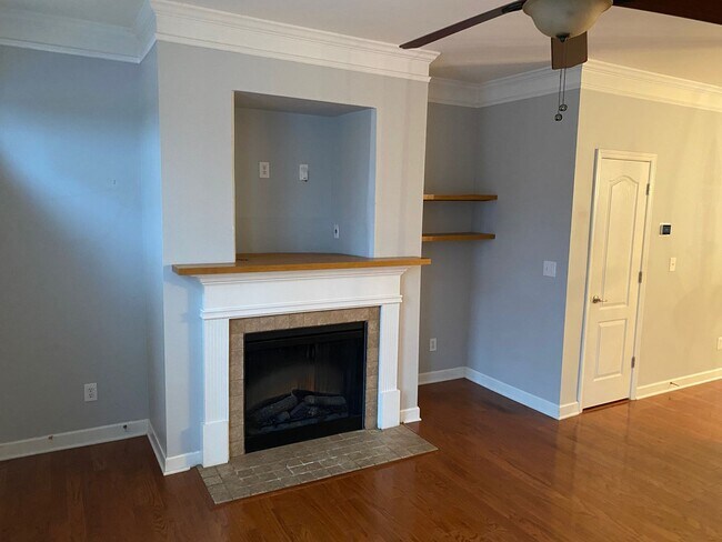 Foto del edificio - Walk To Shop and Dining - Fantastic North Charlotte Location