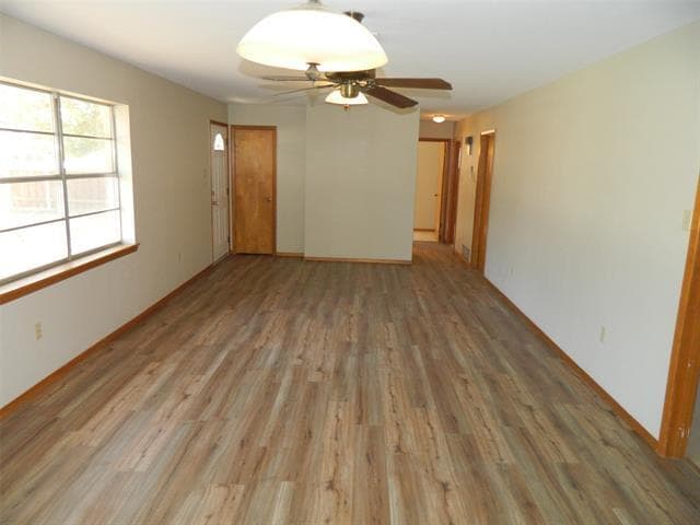 Building Photo - 203 N Main St