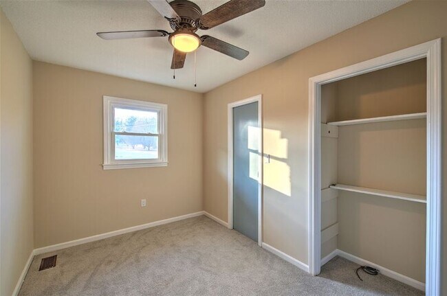 Foto del edificio - 110 Woodberry Cir