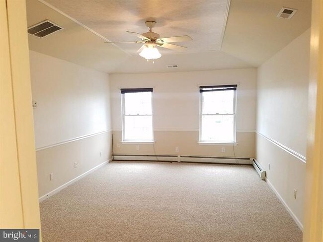 22 Crawford Dr Sicklerville Nj 08081 House For Rent In