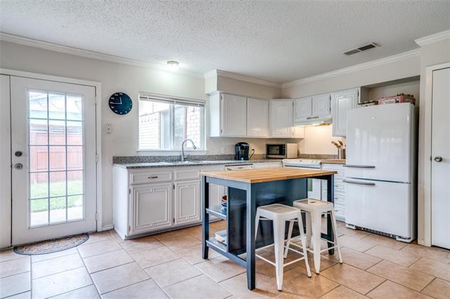 Foto del edificio - 2910 Blue Ridge Ln