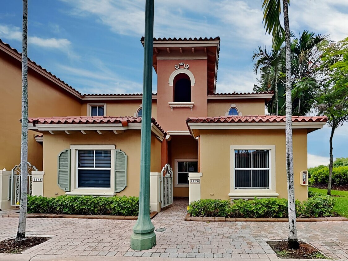 Primary Photo - 2273 Anchor Ct Unit 1604