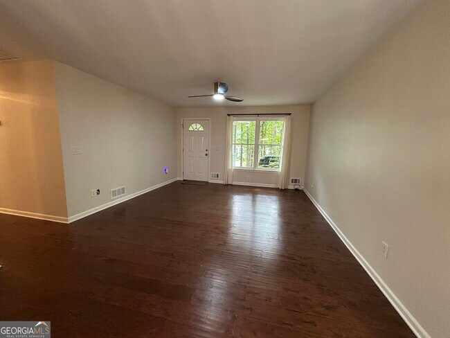 Foto del edificio - 3075 Carlton Rd
