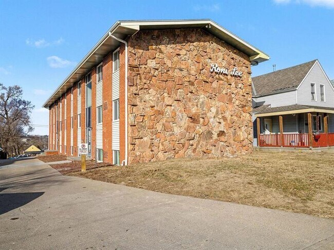 Foto del edificio - 4422 S 25th St