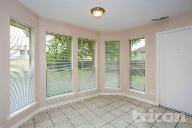 Building Photo - 1702 Glacier Blue Dr