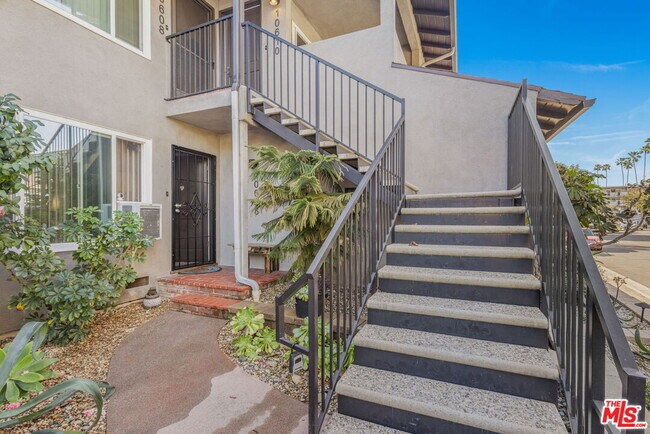 Foto del edificio - 10610 Landale St