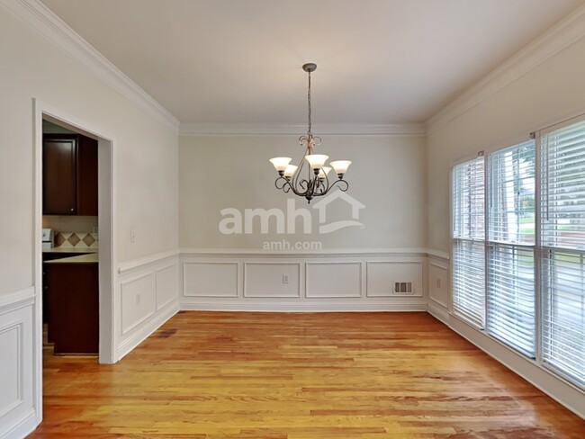 Building Photo - 956 Chippewa Oak Dr