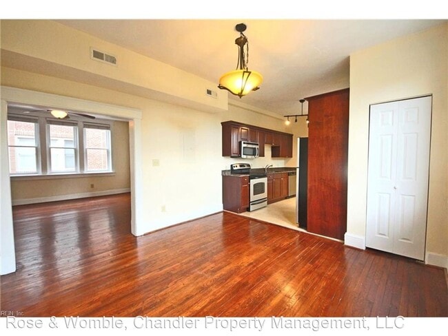 Building Photo - 2 br, 1 bath House - 200 W. 31st Street #304
