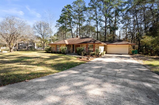 Building Photo - 1657 White Oak Creek Dr