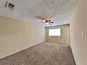 Building Photo - 5303 Enchanted Mist Dr