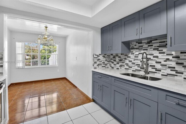 Foto del edificio - 2521 NW 72nd Ave