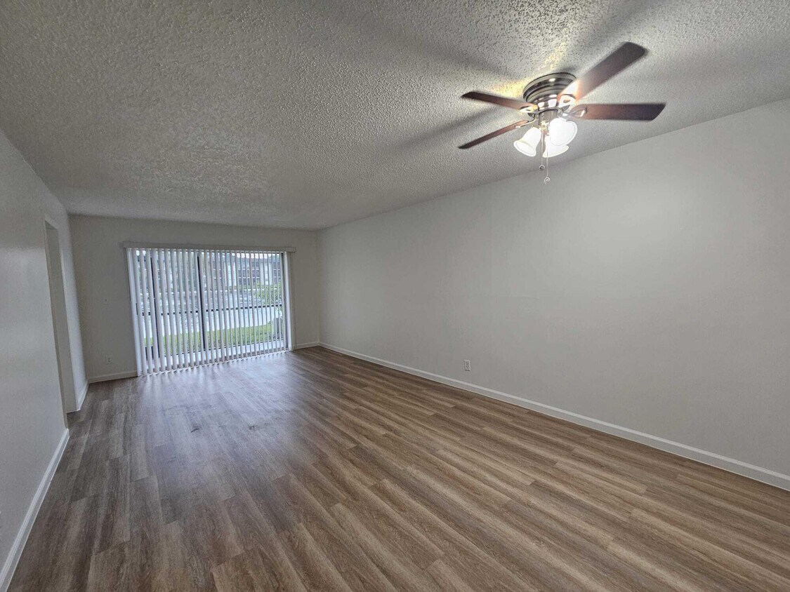 Building Photo - 7901 S Colony Cir