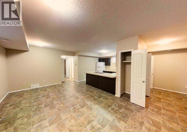 Photo du bâtiment - 11203-11298 98 St