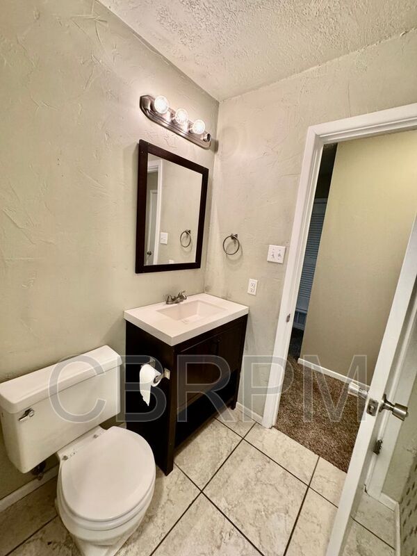 Building Photo - 4910 9th St