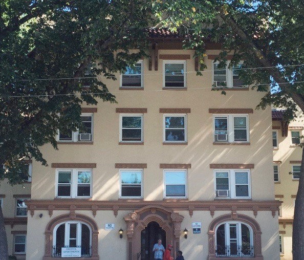 Primary Photo - 1029 Park Ave
