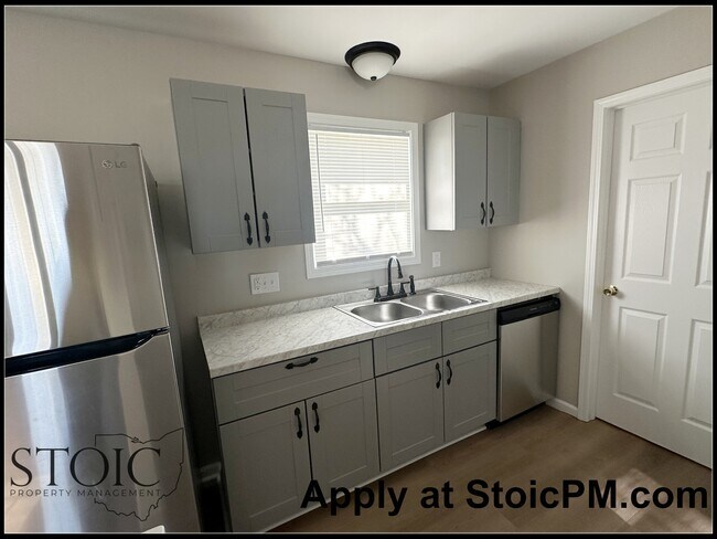 Foto del edificio - 3303 Chief Tarkee Ct