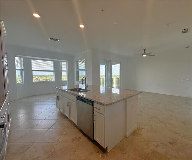 Foto del edificio - 14051 Heritage Landing Blvd