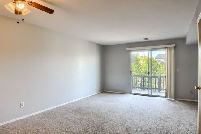Building Photo - 1203 S Gilbert St