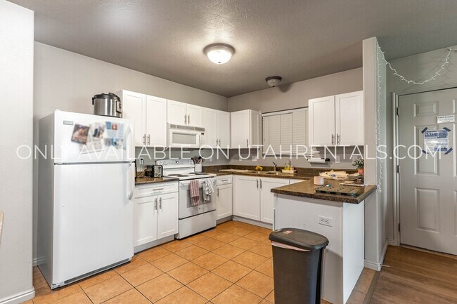 Foto del edificio - 843 E 620 N St