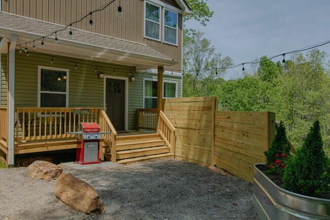 Foto del edificio - Woodland Oasis