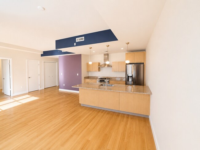Building Photo - 410 Acoma St