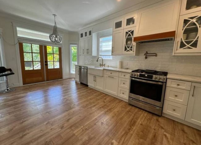 Building Photo - 23888 117B Av