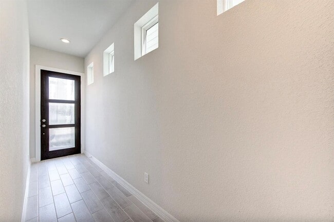 Foto del edificio - 1517 Canter Bayou Way