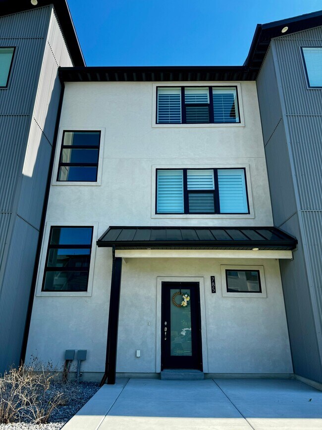 Foto del edificio - 785 W Bronze Leaf Rd