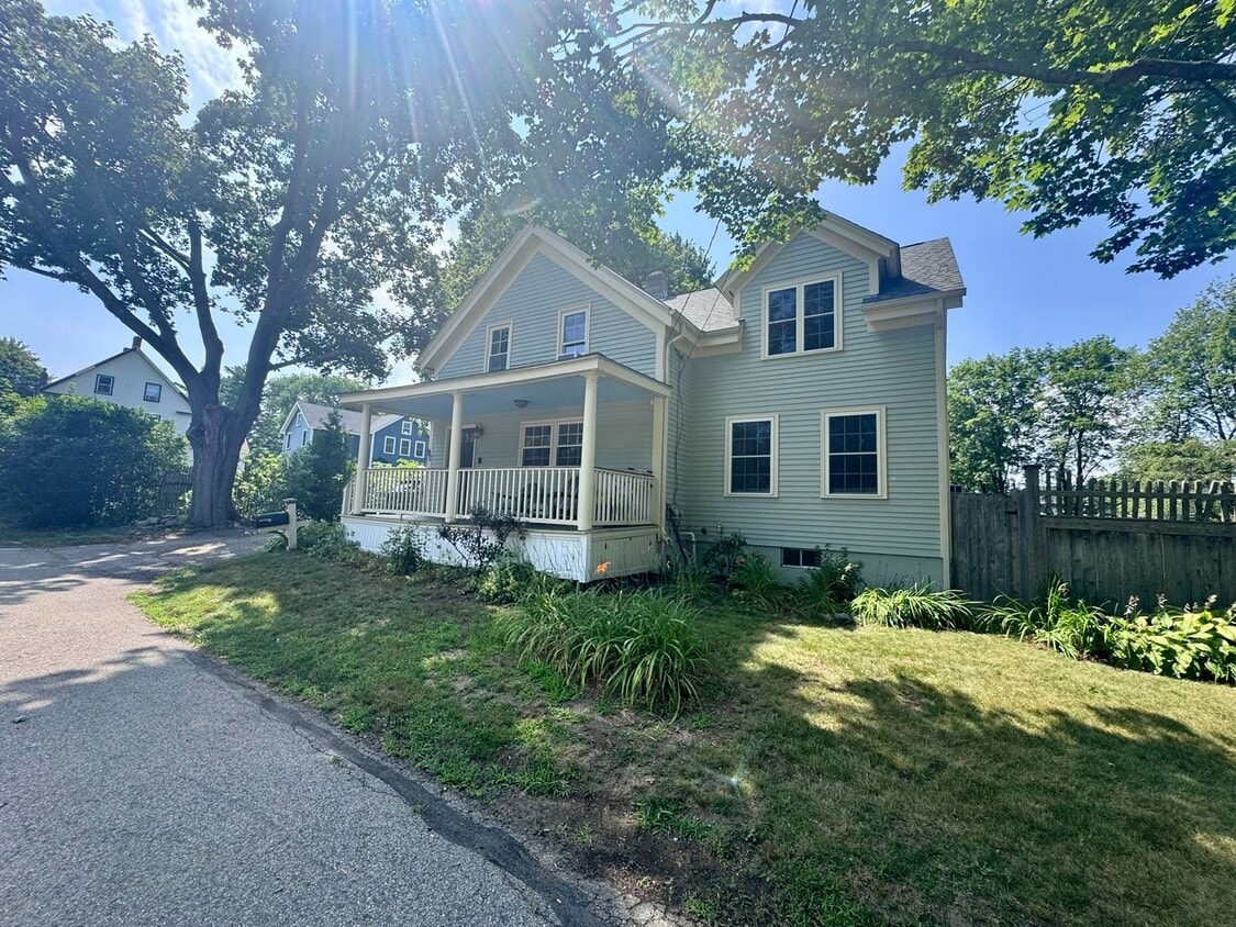 Primary Photo - COMING SOON! New England Style Farm House ...