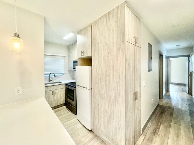 Foto del edificio - 7749-7753 NW 2nd Ct