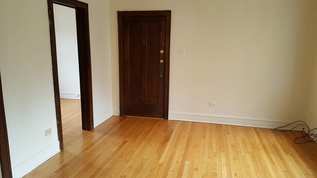 Building Photo - 6338 W Raven St