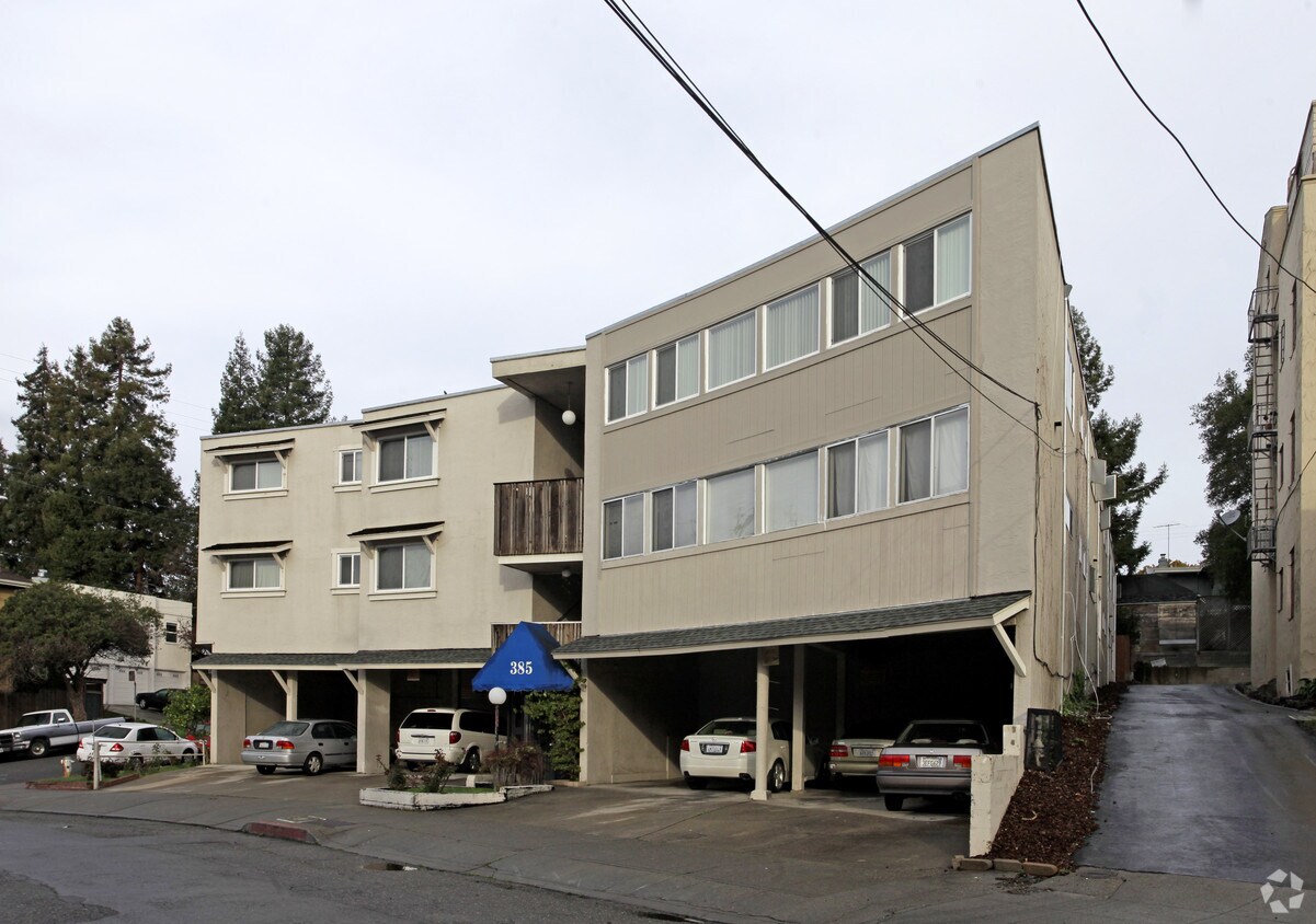Foto del edificio - 385 Fairmount Ave