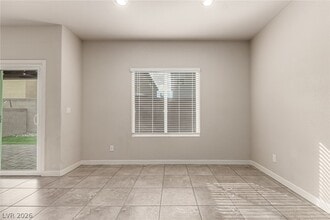 Building Photo - 3819 Corellia Ave