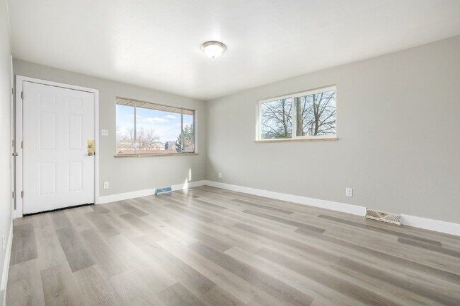 Building Photo - Lovely remodeled 2 Bed 1 Bath in Arvada