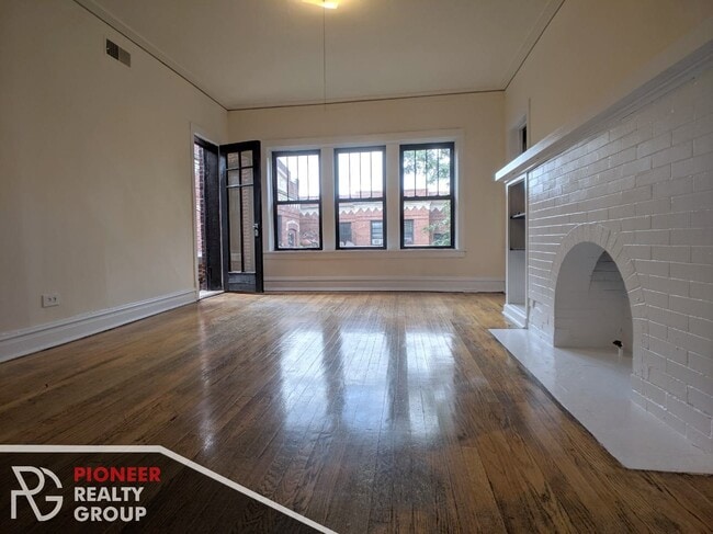 Building Photo - 2530 N Kedzie Blvd