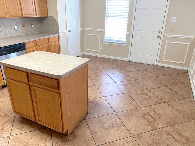 Building Photo - 15106 Western Skies Dr