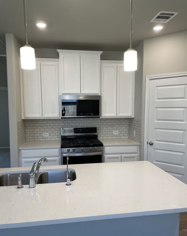 Foto del edificio - 7052 Silverleaf Oak St