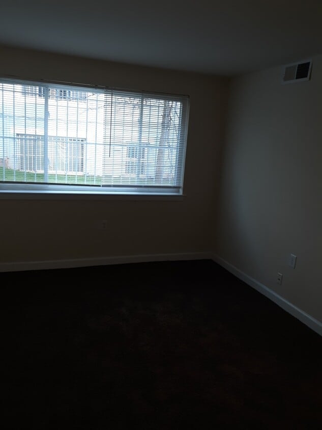736 Brandywine St SE Unit 204, Washington, DC 20032 Condo for Rent in