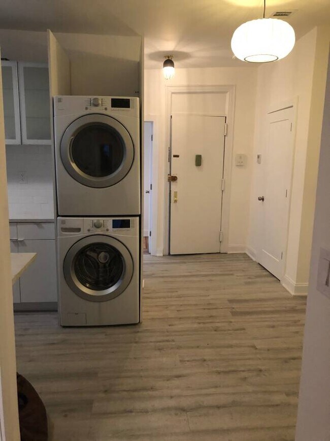 Foto del edificio - 2122 Beekman Pl