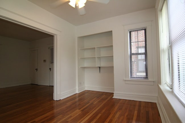 6608 Clemens Ave. Sunroom - 6608 Clemens Ave