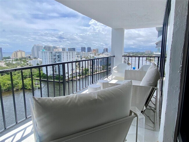 Foto del edificio - 936 Intracoastal Dr