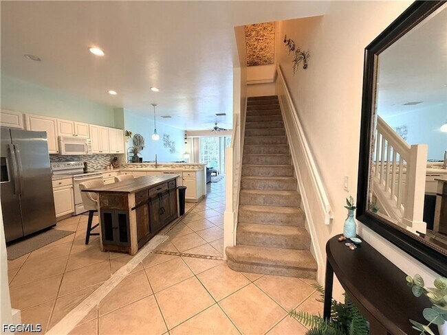 Foto del edificio - 8311 Village Edge Cir