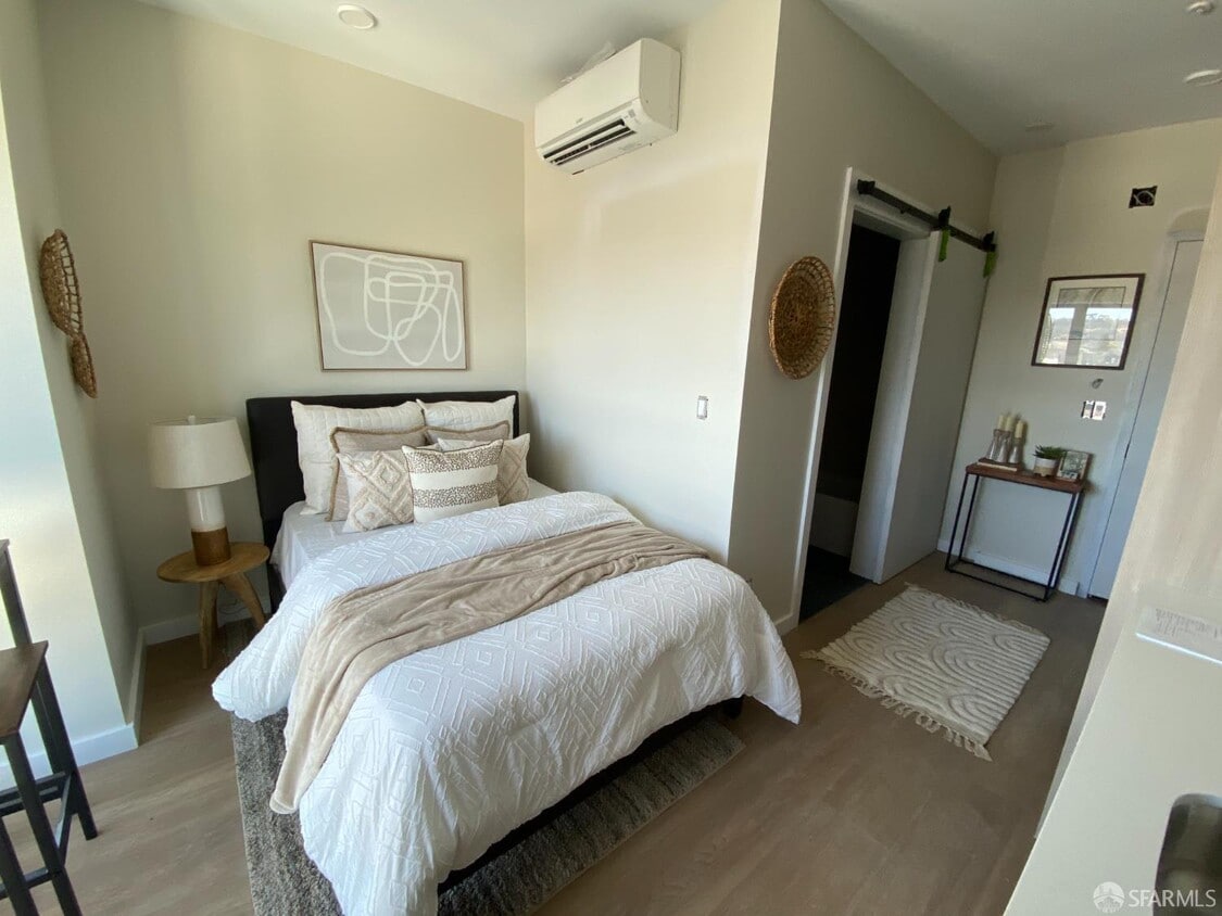 Foto principal - 811 Valencia St
