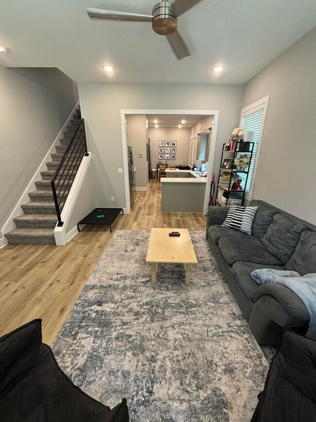 Foto del edificio - 2 Bedroom 2.5 Bath Townhouse