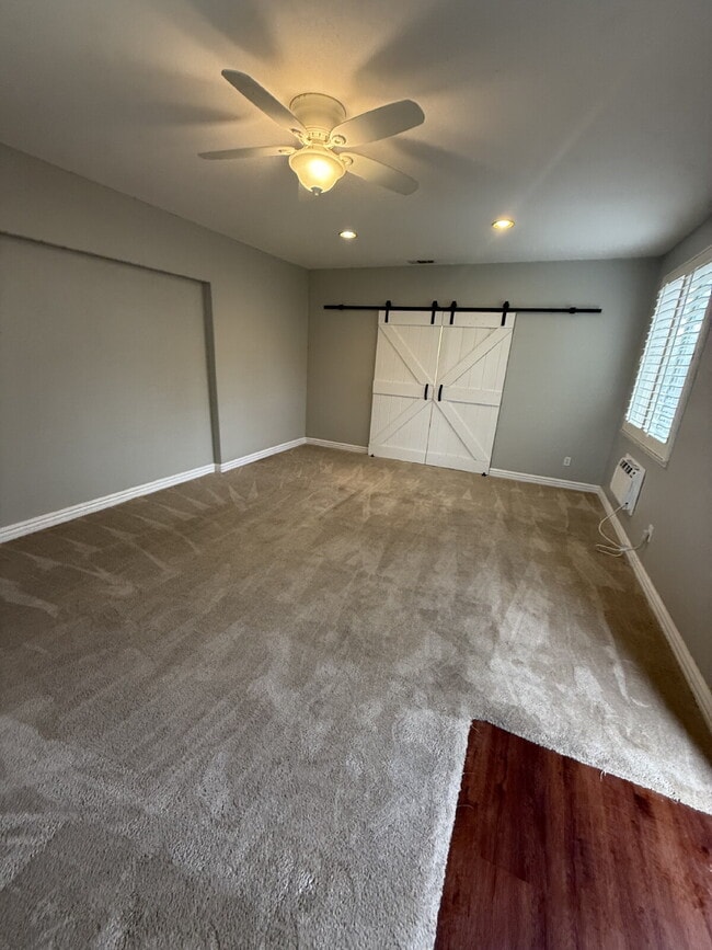 Foto del edificio - Beautiful and Spacious Newly Remolded ADU with Private Entrance - Newly painted, new appliances -...