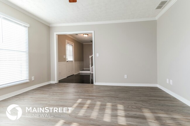 Building Photo - 1820 Surrey Hill Cir