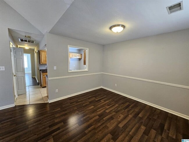 Building Photo - 3 bed, 2 bath home in Helena